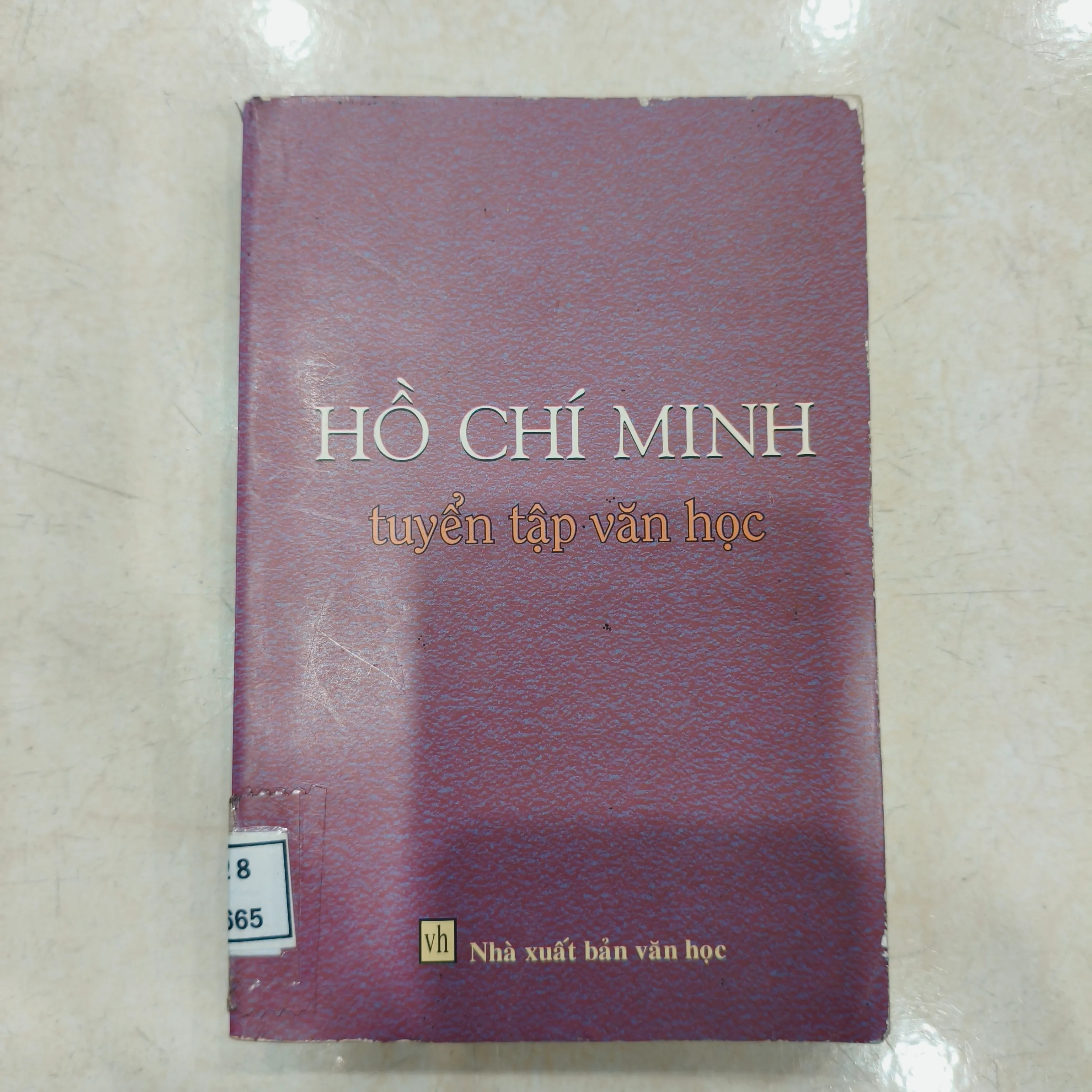 Hồ Chí Minh tuyển tập văn học 🌱 by  - Sách Book Cover - Ngọc Hiển Books