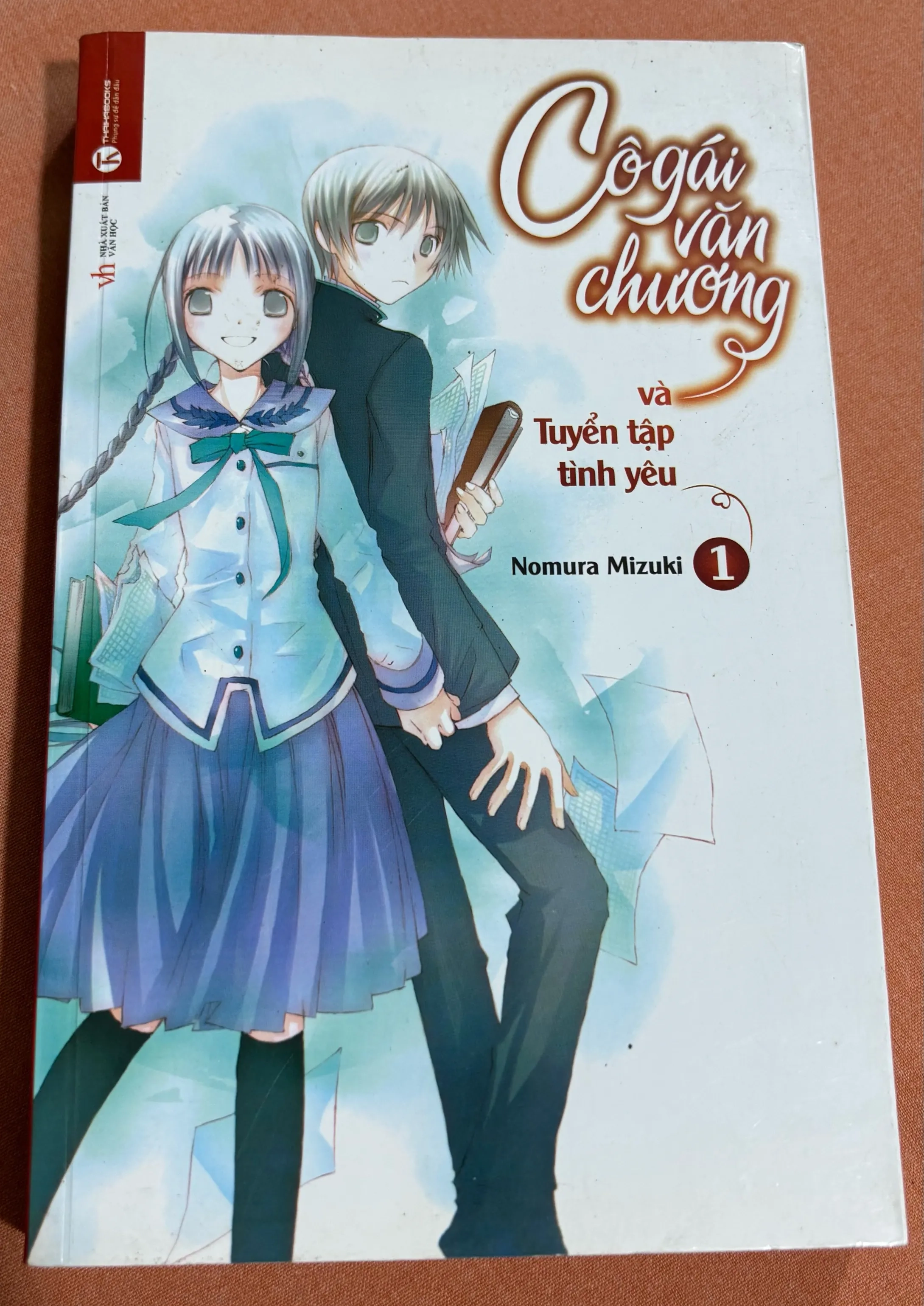 Cô gái văn chương và Tuyển tập tình yêu tập 1 🌊 by  - Sách Book Cover - Ngọc Hiển Books