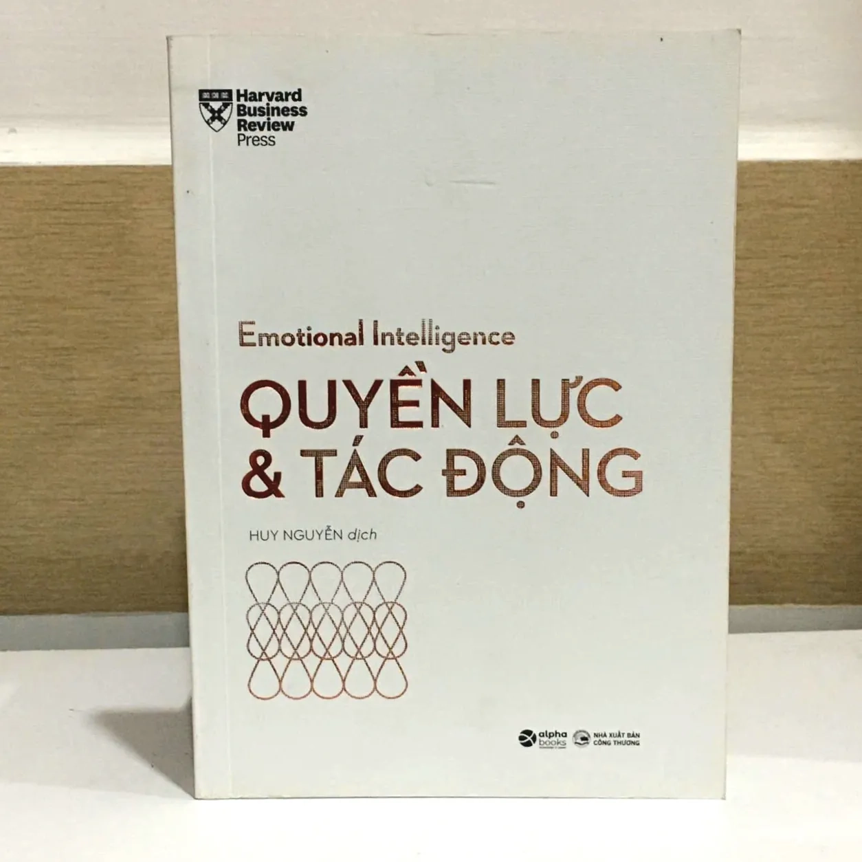 Quyền lực và tác động 📚 by Không tìm thấy thông tin chính xác trên các nguồn bắt buộc (Tiki, Fahasa, Vinabook, Goodreads) hoặc trang sản phẩm chỉ ghi chung nhà sách - Sách Book Cover - Ngọc Hiển Books