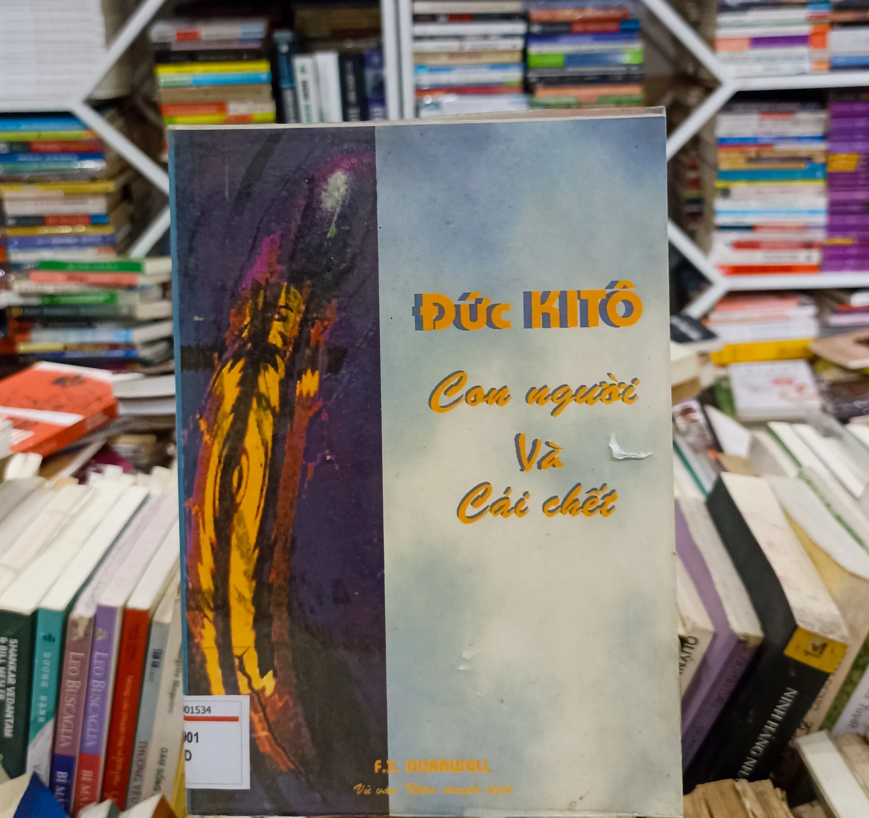 Đức Kitô con người &  cái chết 🌻 by  - Sách Book Cover - Ngọc Hiển Books