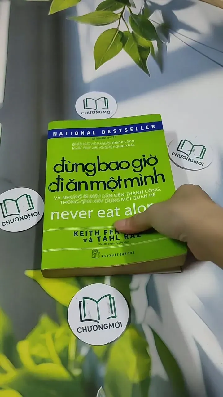 Đừng Bao Giờ Đi Ăn Một Mình 705698