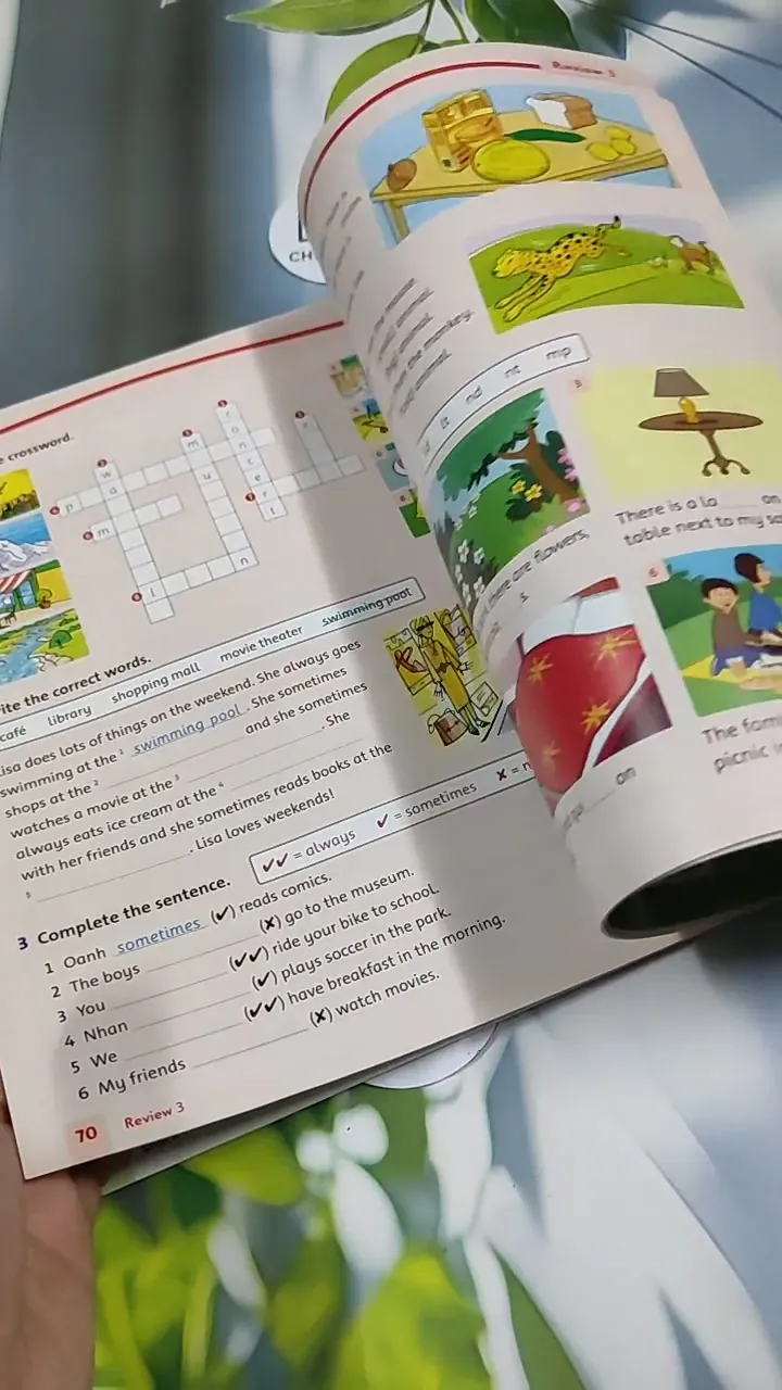 Family And Friends Grade 4 Student Book (Special Edition) 713905