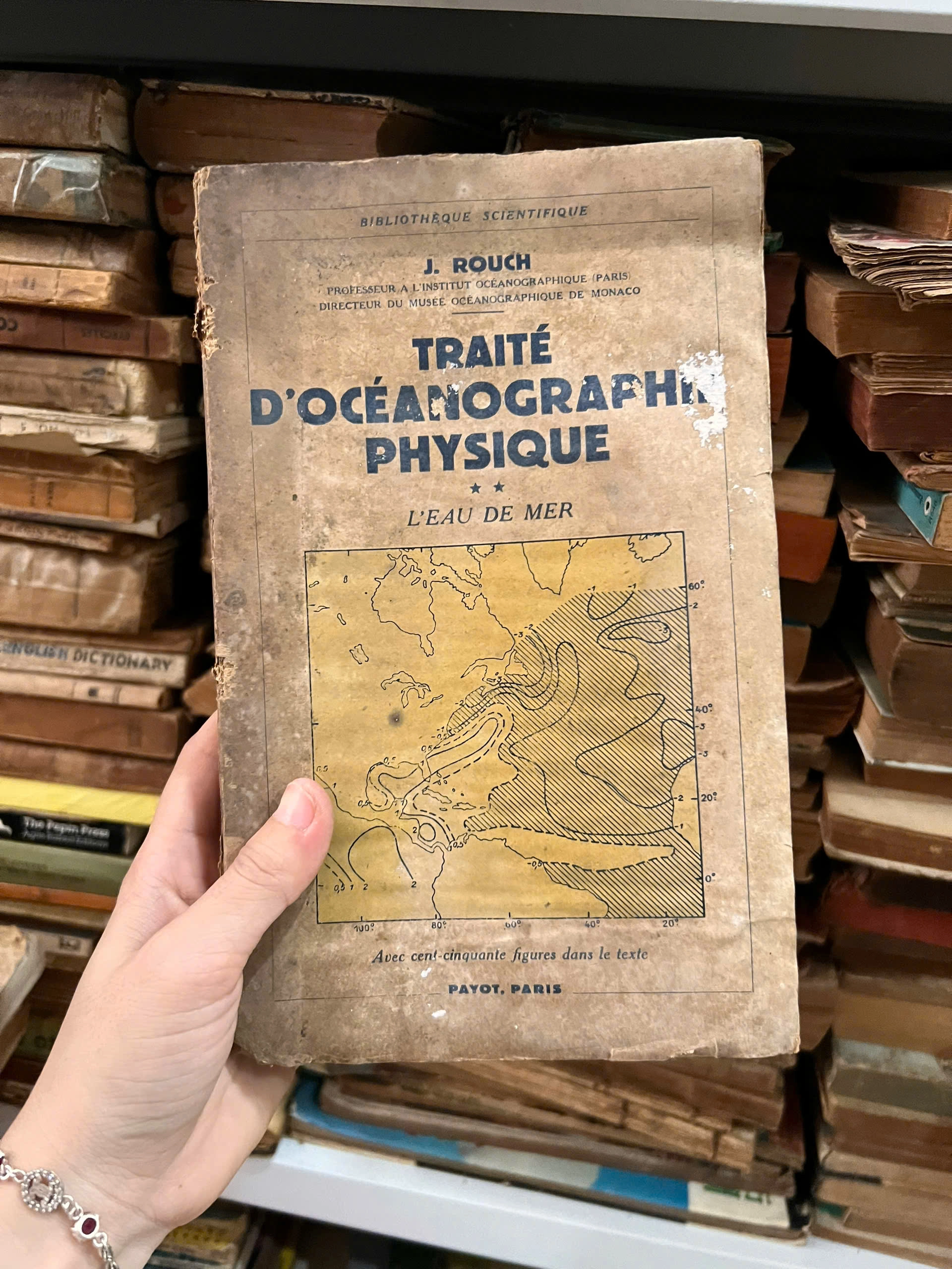 Traite d'oceanographie physique -  l'eau de mer by  - Sách Book Cover - Ngọc Hiển Books