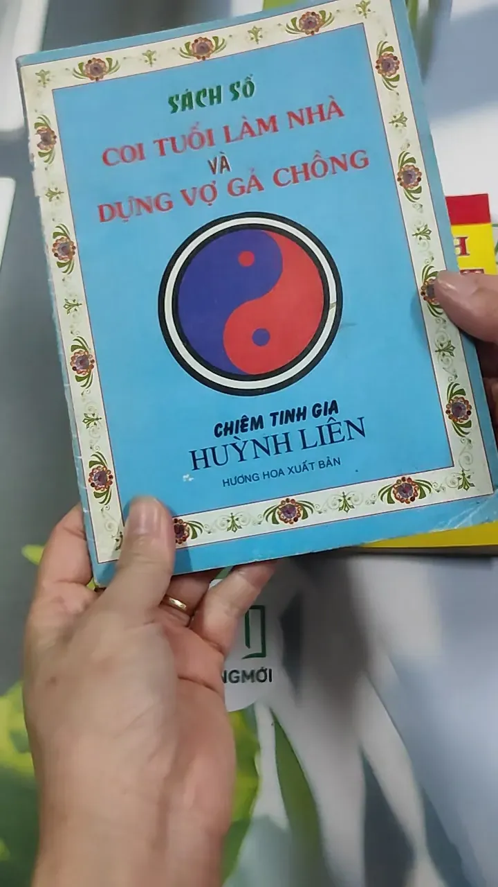 Combo: Coi Tuổi Làm Nhà & Dựng Vợ Gả Chồng ,Ngày Lành Tháng Tốt: Tình Duyên & Sự Nghiệp 2011 776196