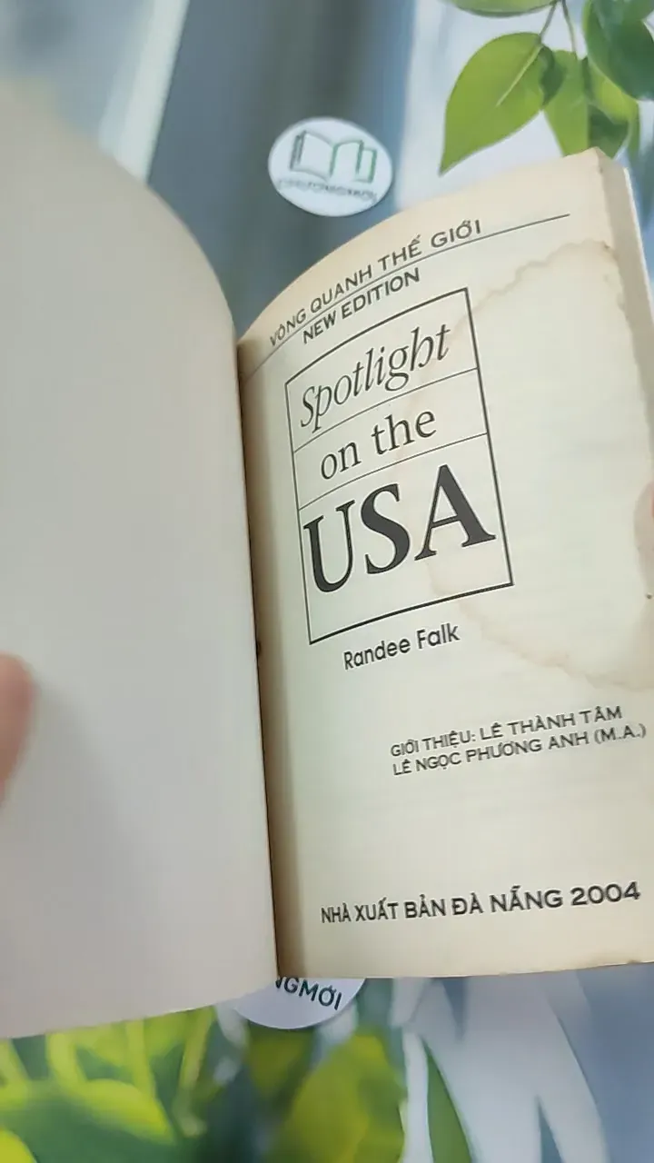 Spotlight on the USA - Randee Falk 754540