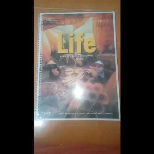 Life A2-B1 Student's Book 2nd Edition (Vietnam Edition) 3228