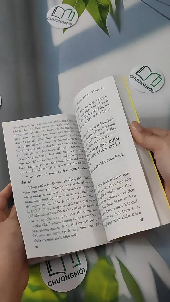 Khám Và Chữa Bệnh Qua Đôi Bàn Tay - Tào Nga 780827