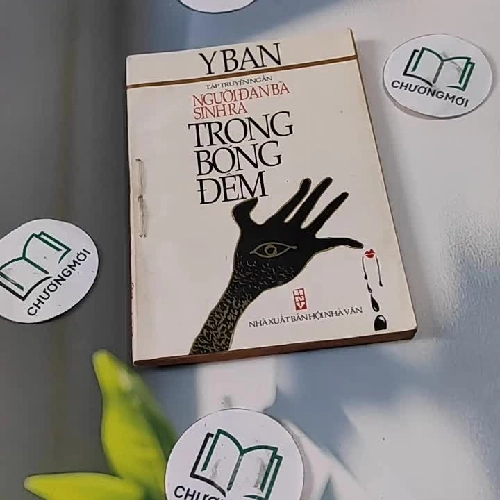 Người Đàn Bà Sinh Ra Trong Bóng Đêm - Y Ban