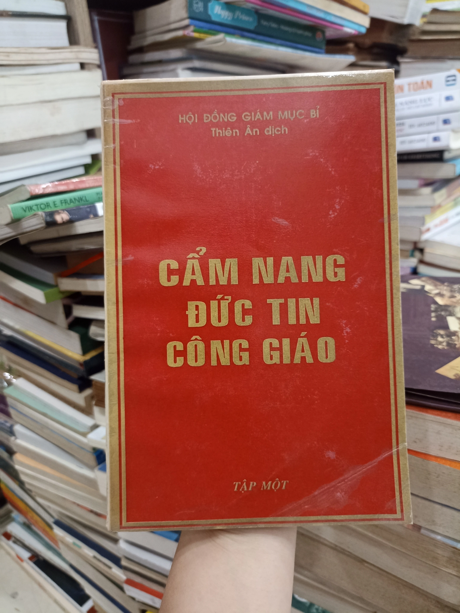 Cẩm Nang Đức Tin Công Giáo 🌻 by  - Sách Book Cover - Ngọc Hiển Books