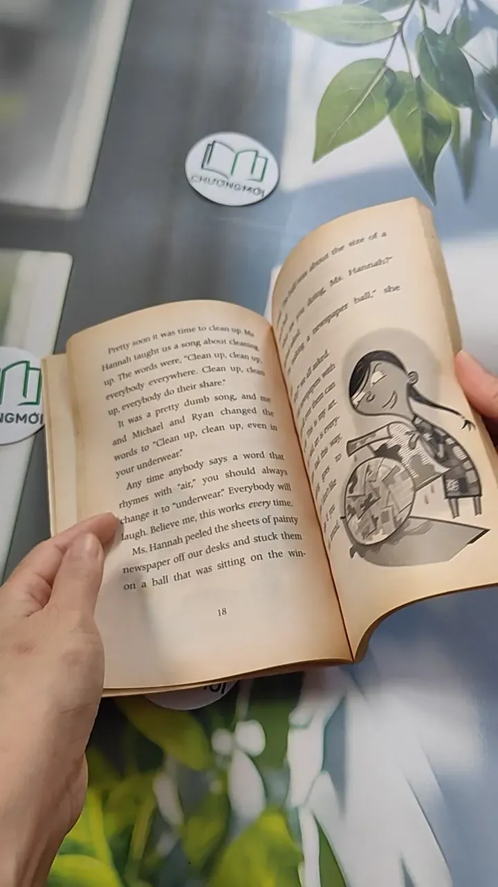 Ms. Hannah Is Bananas! - Dan Gutman 754430