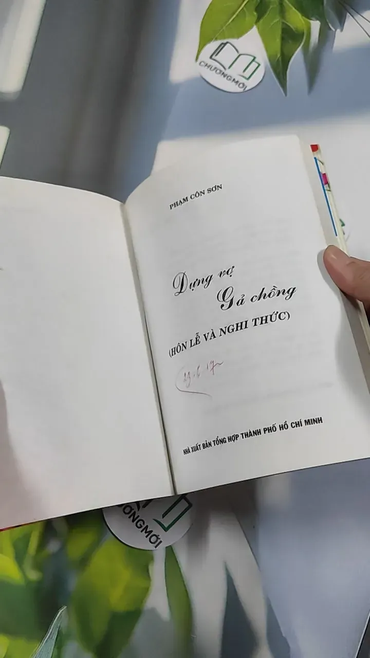 Dựng Vợ Gả Chồng - Hôn Lễ Và Nghi Thức - Phạm Côn Sơn 776172