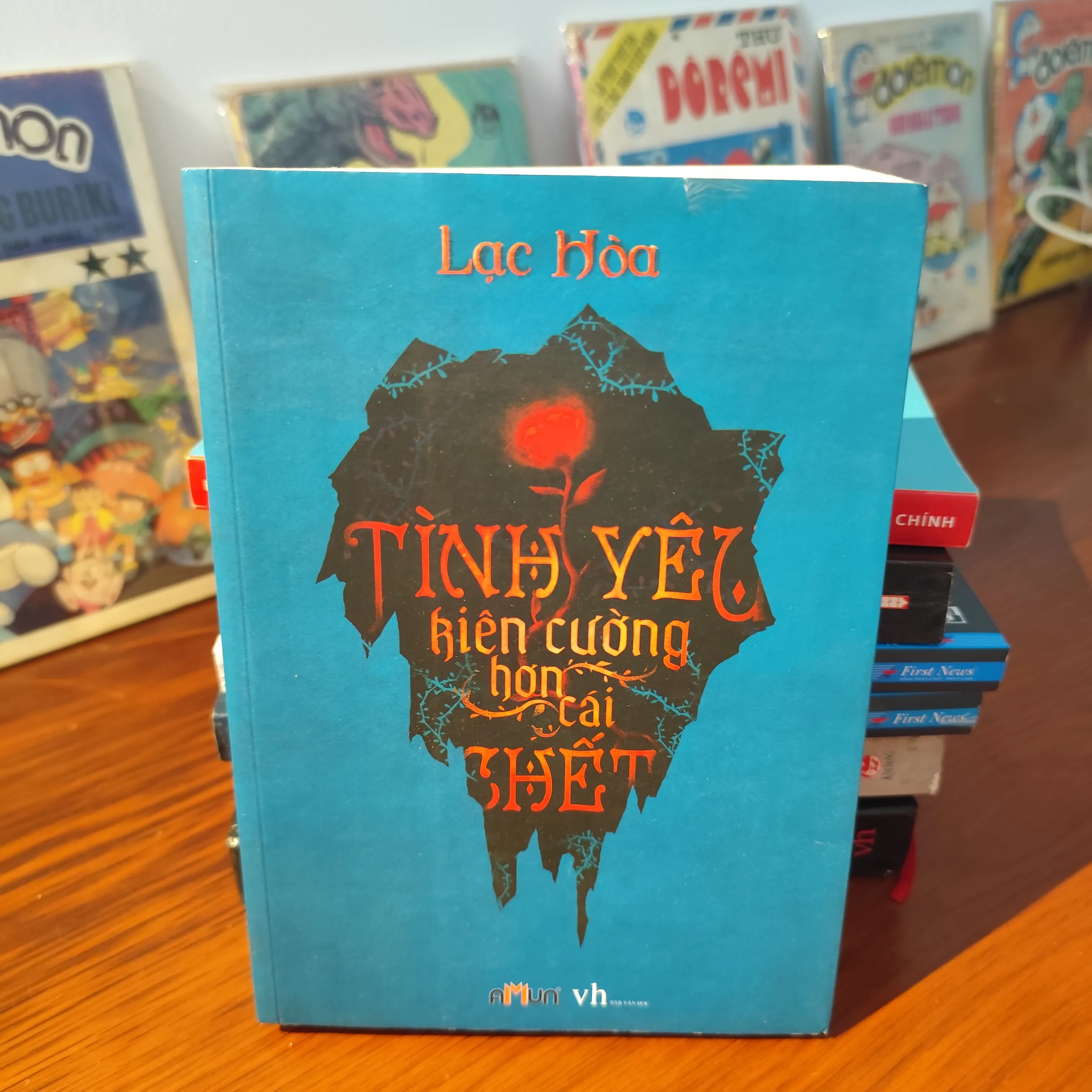 Tình yêu kiên cường hơn cái chết by  - Sách Book Cover - Ngọc Hiển Books