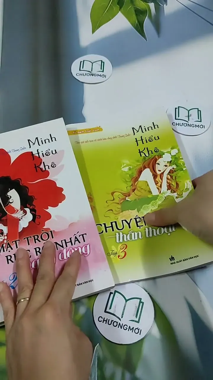 Trọn bộ Minh Hiểu Khê: Thủy tinh trong suốt - Mặt trời rực rỡ nhất ngày đông - Chuyện thầ 705757