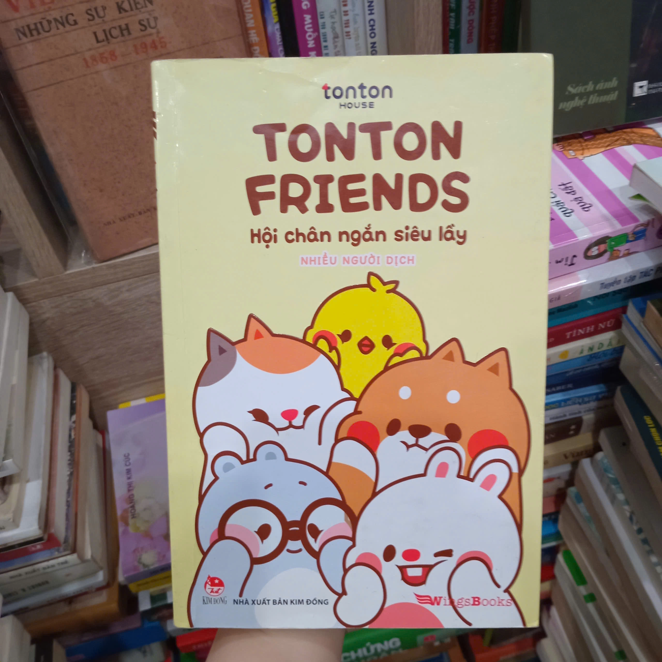 Hội chân ngắn siêu lầy by Tonton House - Sách Book Cover - Ngọc Hiển Books