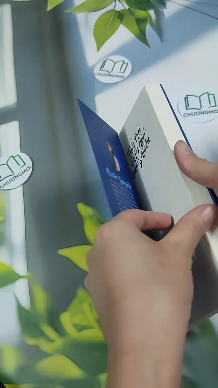 Tuổi Trẻ Đáng Giá Bao Nhiêu? - Rosie Nguyễn 787114