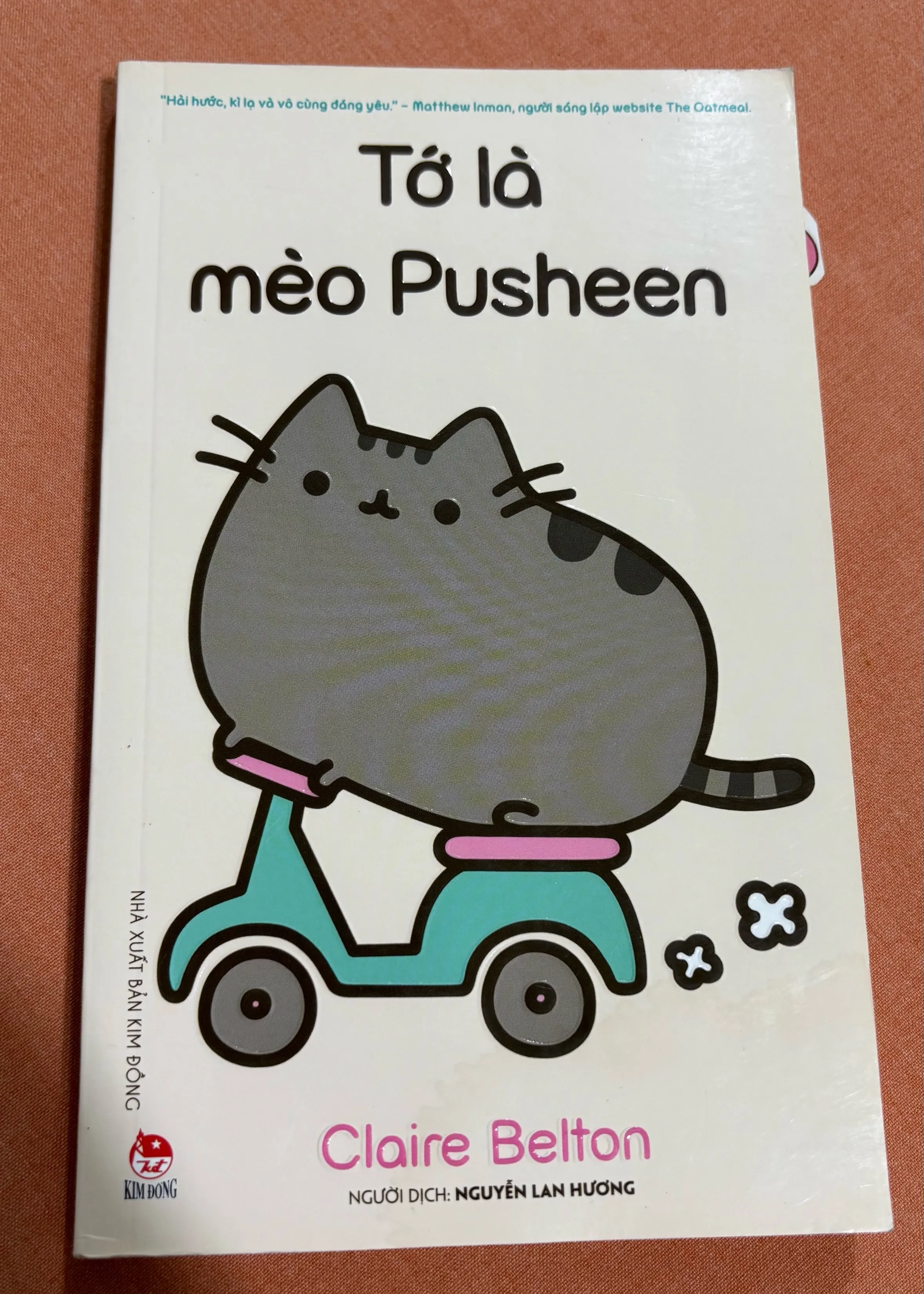 Tớ là mèo Pusheen 🌊 by  - Sách Book Cover - Ngọc Hiển Books