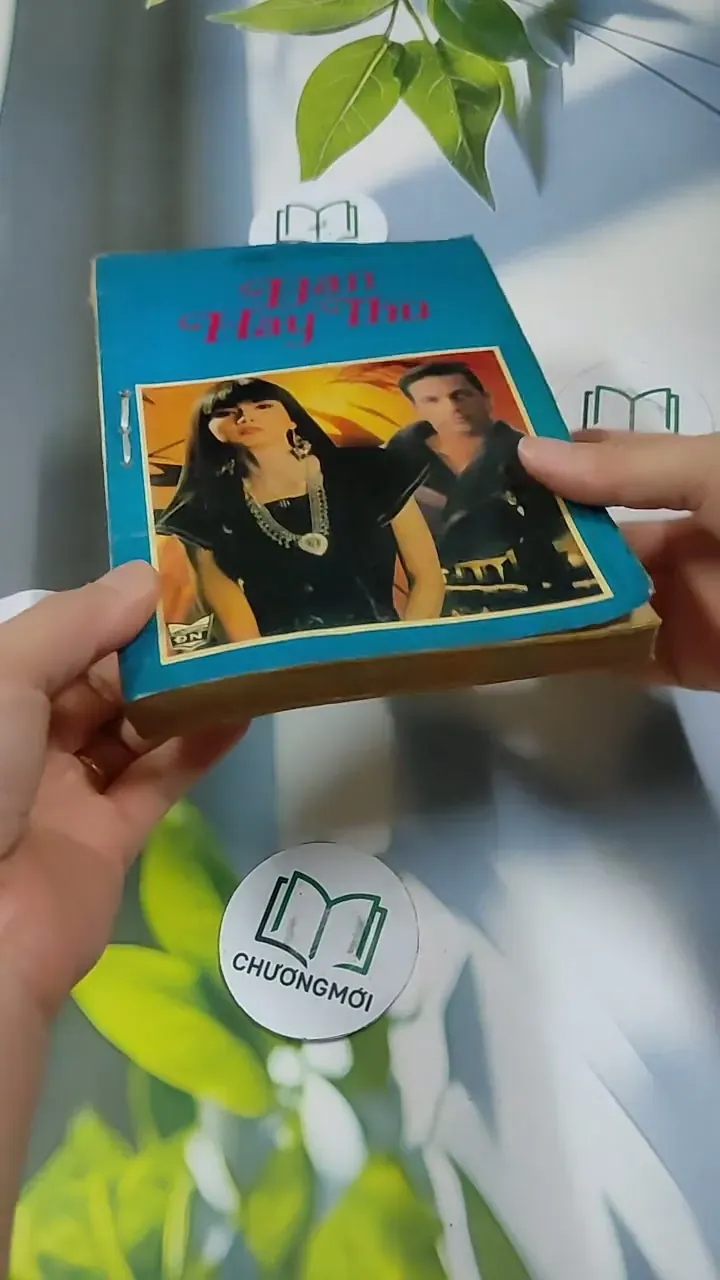 Bạn Hay Thù - John R. Tunis 713880