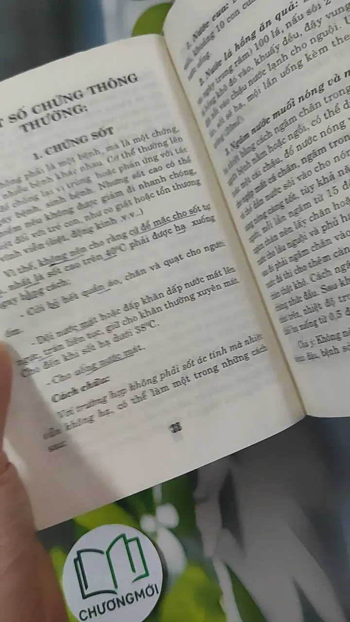 Cẩm Nang Thầy Thuốc Gia Đình: Chữa Bệnh Không Dùng Thuốc - Lê Minh 780842