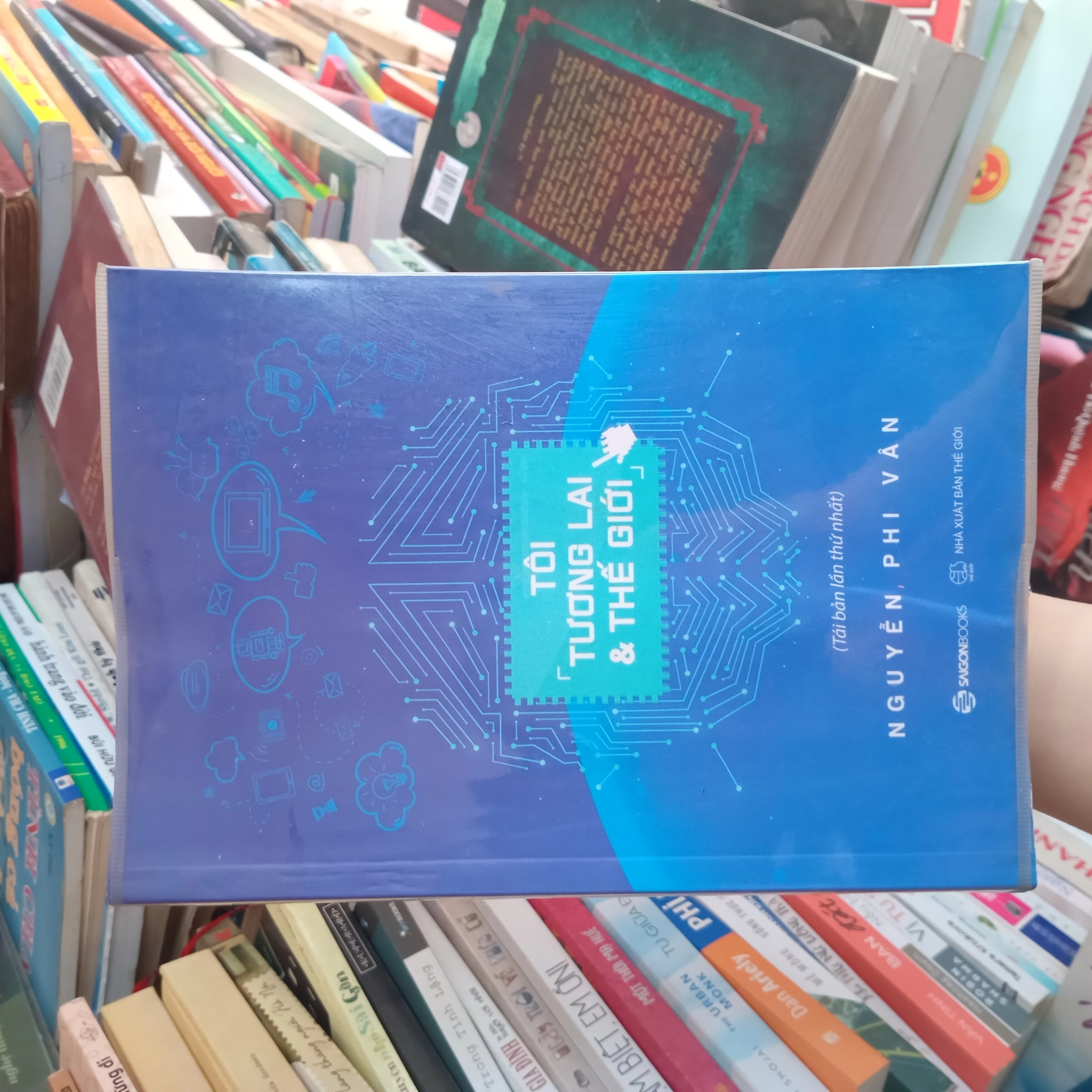 Tôi tương lai và thế giới 📚 by  - Sách Book Cover - Ngọc Hiển Books