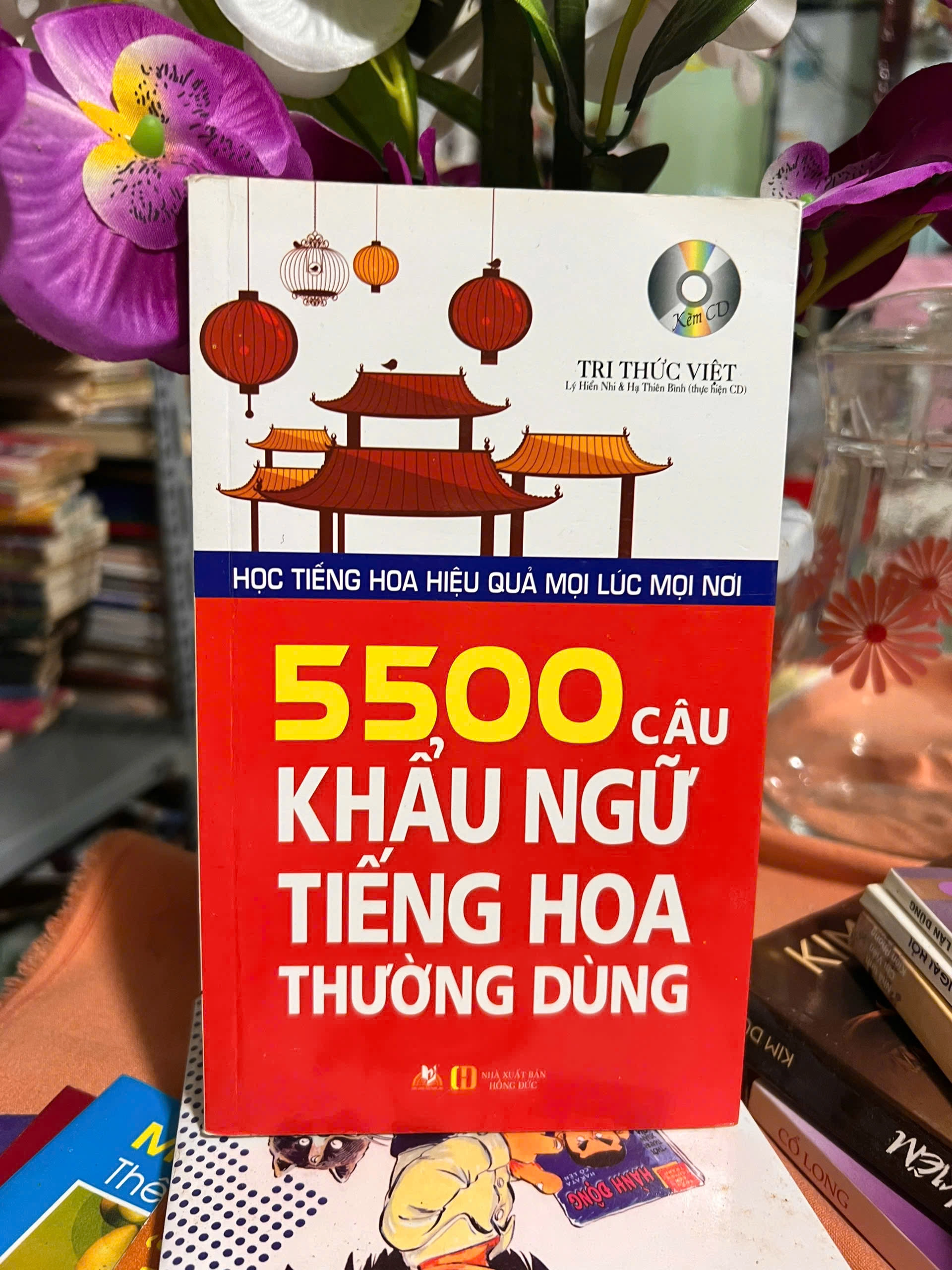 5500 Câu Khẩu Ngữ Tiếng Hoa Thường Dùng by Vanlangbooks (Nhà xuất bản / đơn vị biên soạn không ghi rõ tên tác giả cá nhân trên nguồn bán hàng) - Sách Book Cover - Ngọc Hiển Books