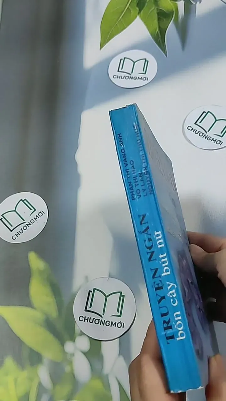 Truyện ngắn bốn cây bút nữ 698635