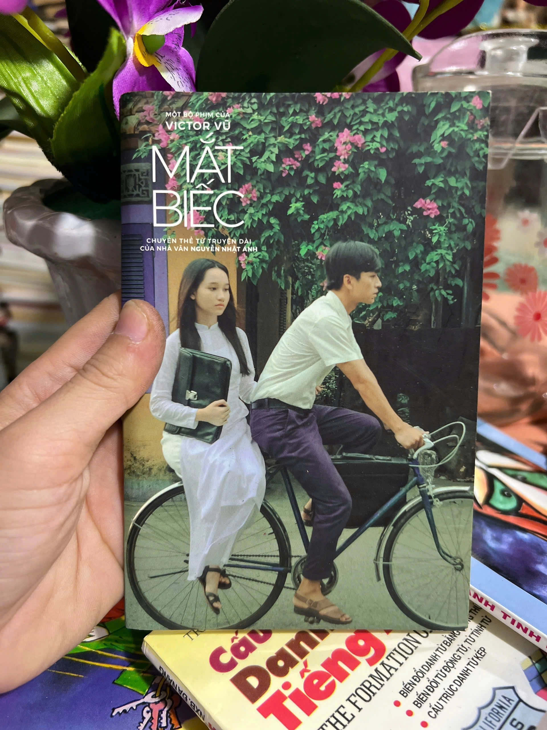 Sổ Tay Mắc Biết by  - Sách Book Cover - Ngọc Hiển Books