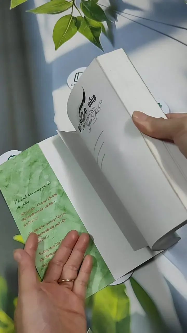 Nụ Hôn Đầu Của Công Chúa Yêu Tinh - Mễ Đồng 707321