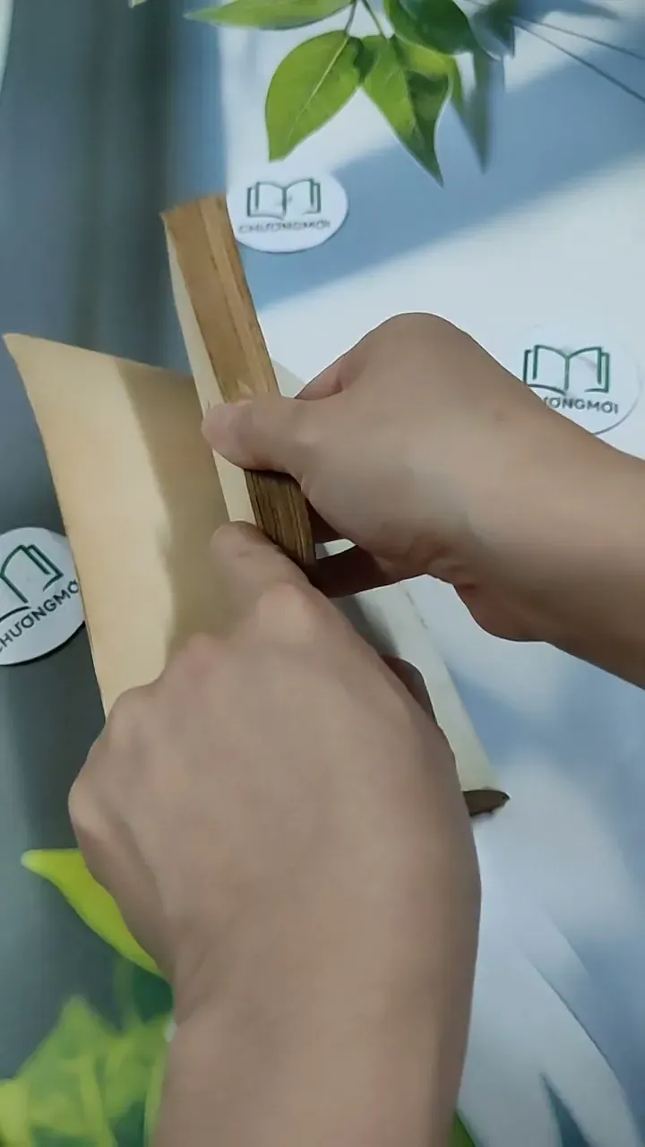 Nhà Nữ Ngoại Cảm Bất Hạnh - Guy Des Cars 713858