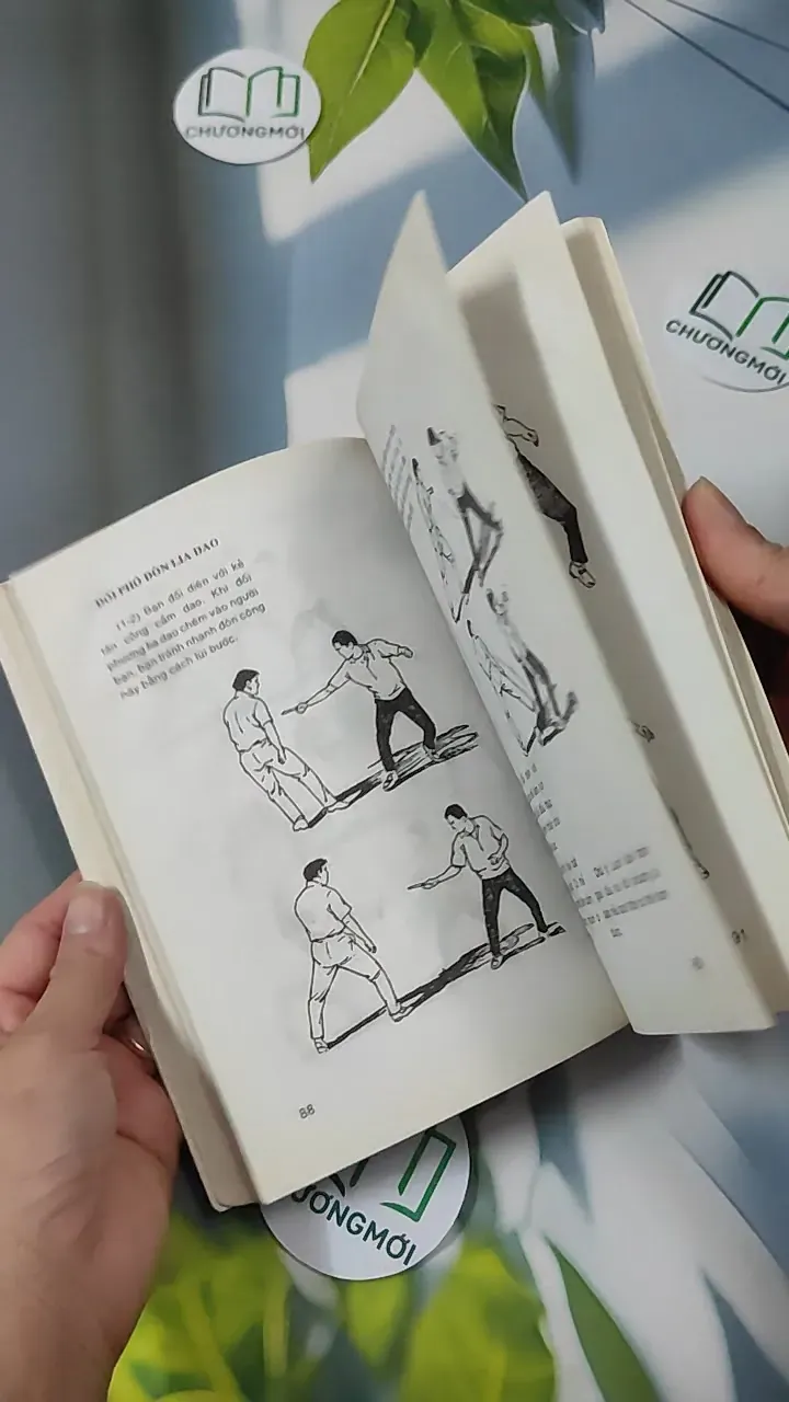 Phương Pháp Chiến Đấu Của Lý Tiểu Long - Kỹ Thuật Tự Vệ - Trần Đông Quang Hòa 780862