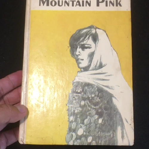 Mountain Pink - Mahomed-Rasul (hardcover) - Sách Liên Xô 167416