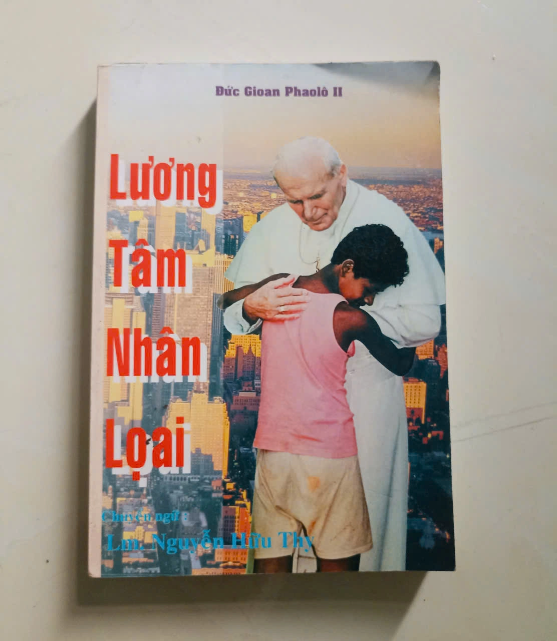 Lương Tâm Nhân Loại by  - Sách Book Cover - Ngọc Hiển Books