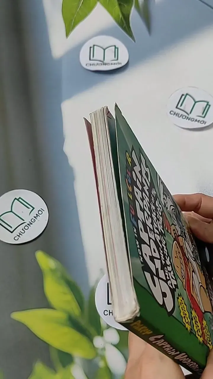 Captain Underpants and the Attack of the Talking Toilets - Dav Pilkey 703114