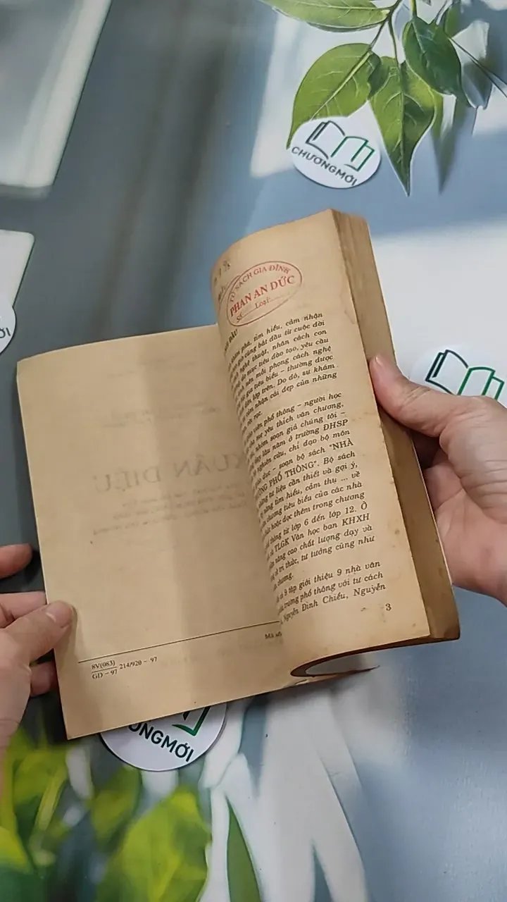 [XƯA] Xuân Diệu - Nhà Văn Và Tác Phẩm Trong Trường Phổ Thông (1998) - Lê Bảo 776094