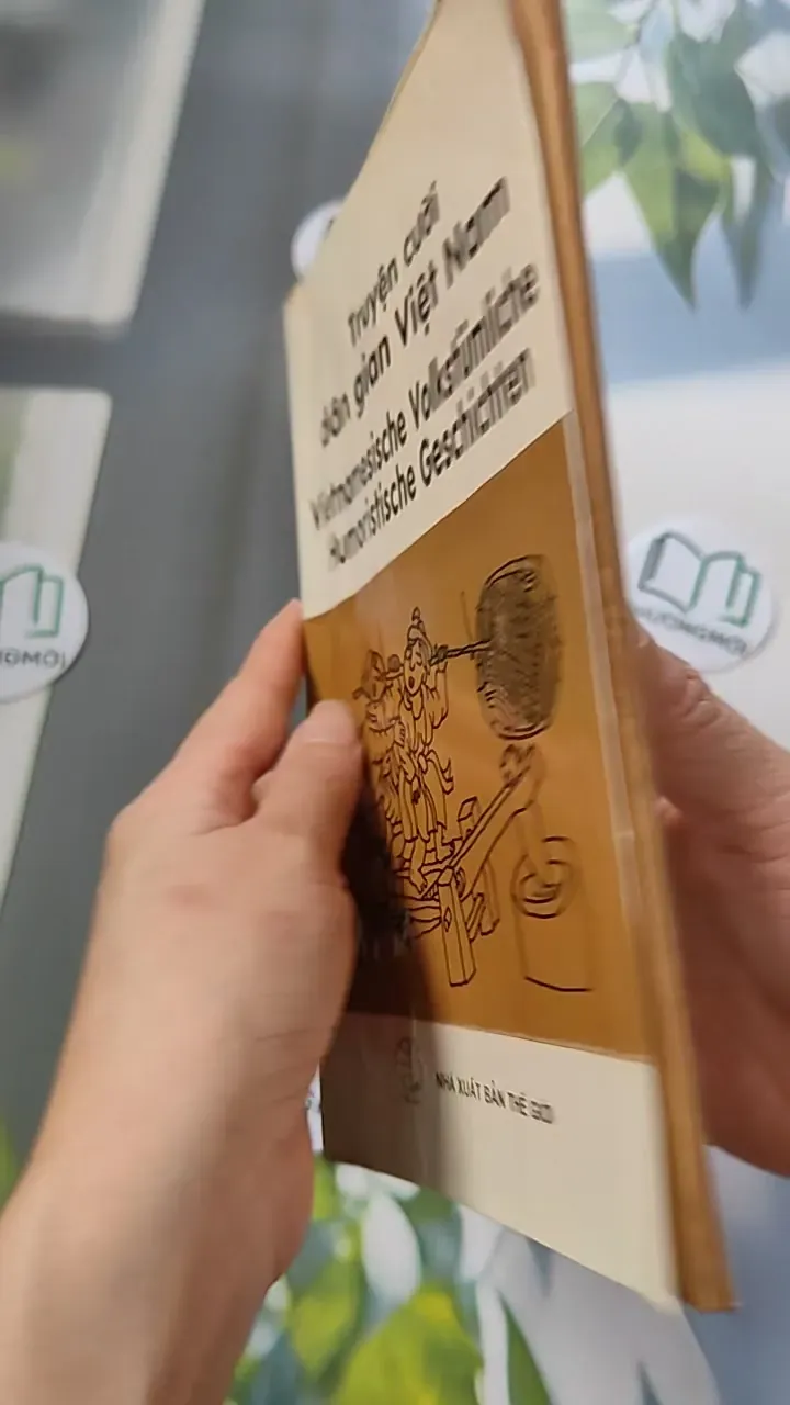 [XƯA] Song ngữ Truyện cười Việt Nam (Vietnamesische Volkstümliche Humoristische Geschichten)  (1998) 754434