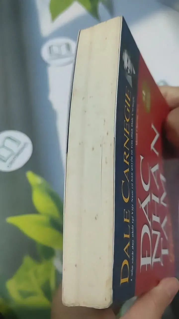 Đắc Nhân Tâm - Dale Carnegie 715577