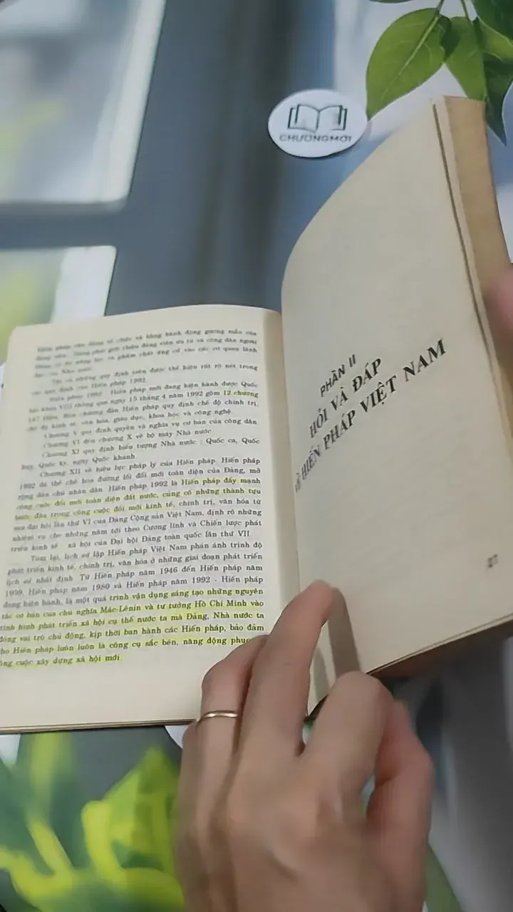 Tìm Hiểu Hiến Pháp Việt Nam - Phan Đình Khánh & Phạm Đức Bảo 727352