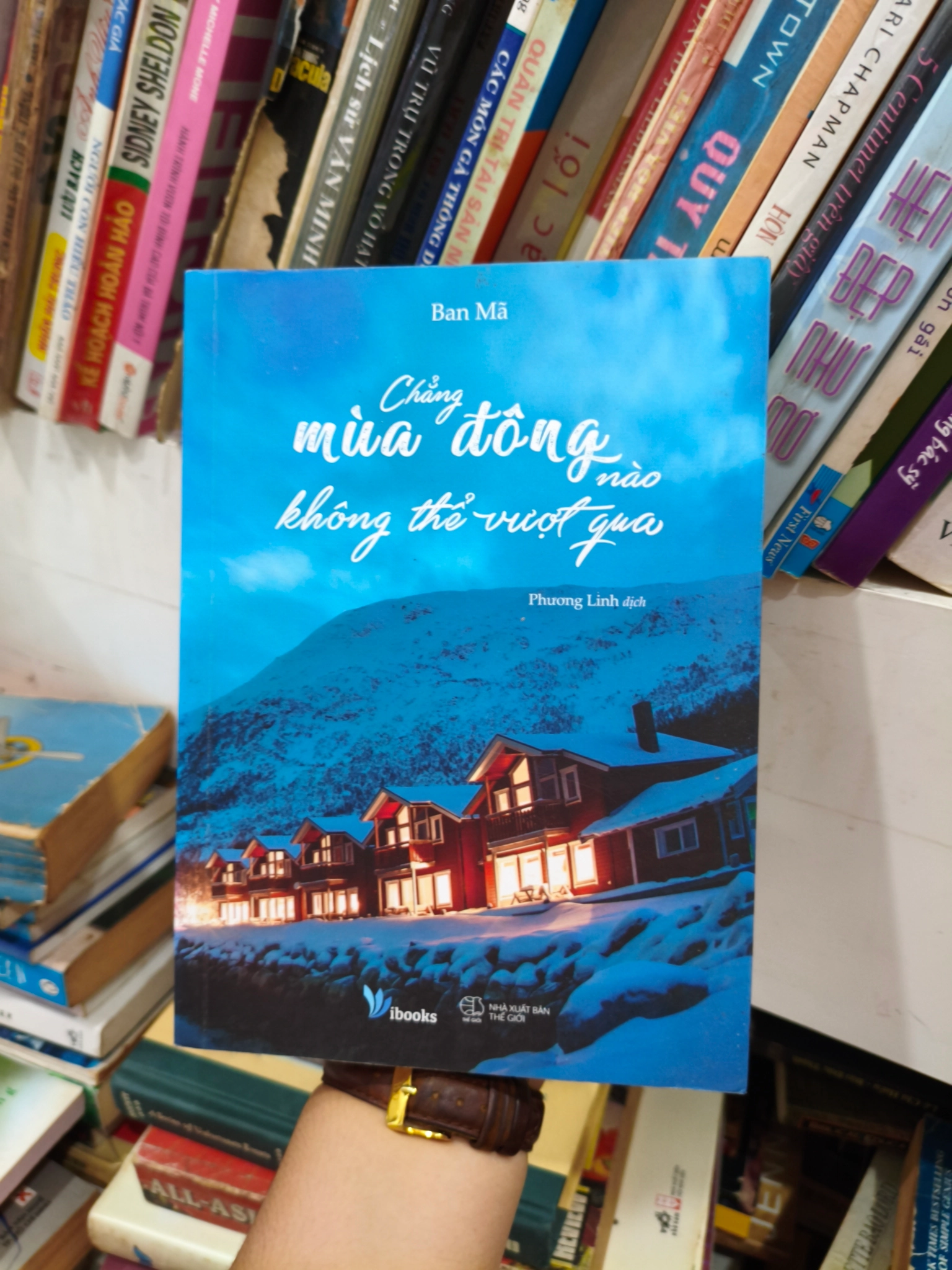Mùa đông chẳng thể nào vượt qua by  - Sách Book Cover - Ngọc Hiển Books