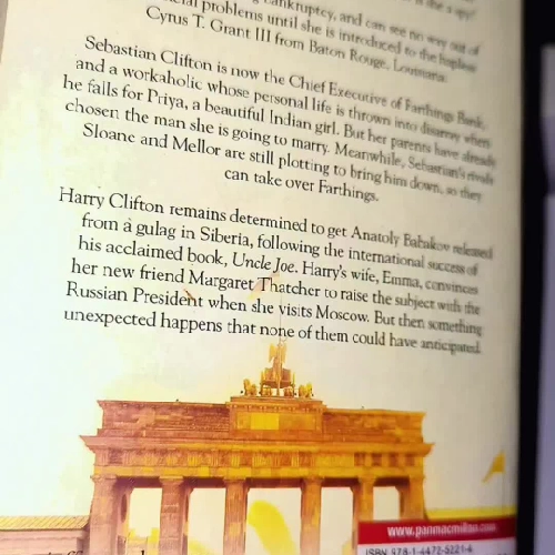 Ngoại văn Cometh the Hour - Jeffrey Archer (the global number one bestseller)