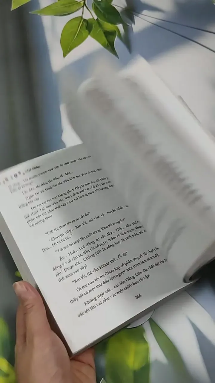 Nụ Hôn Đầu Của Công Chúa Yêu Tinh - Mễ Đồng 707321