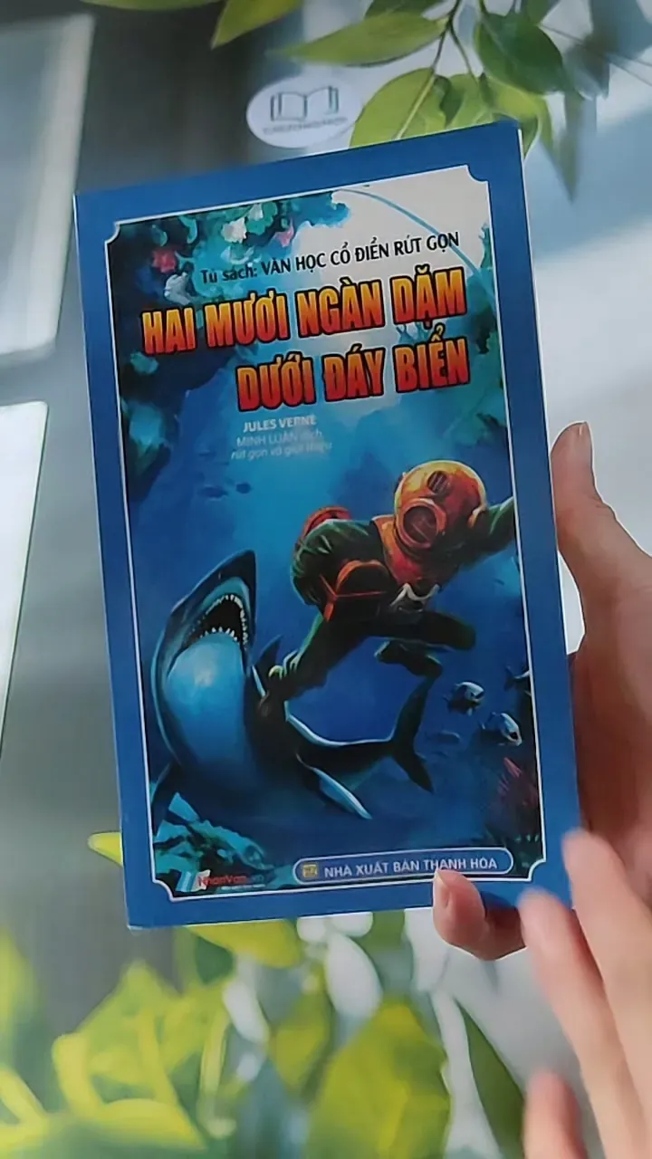 Hai vạn dặm dưới đáy biển 607751