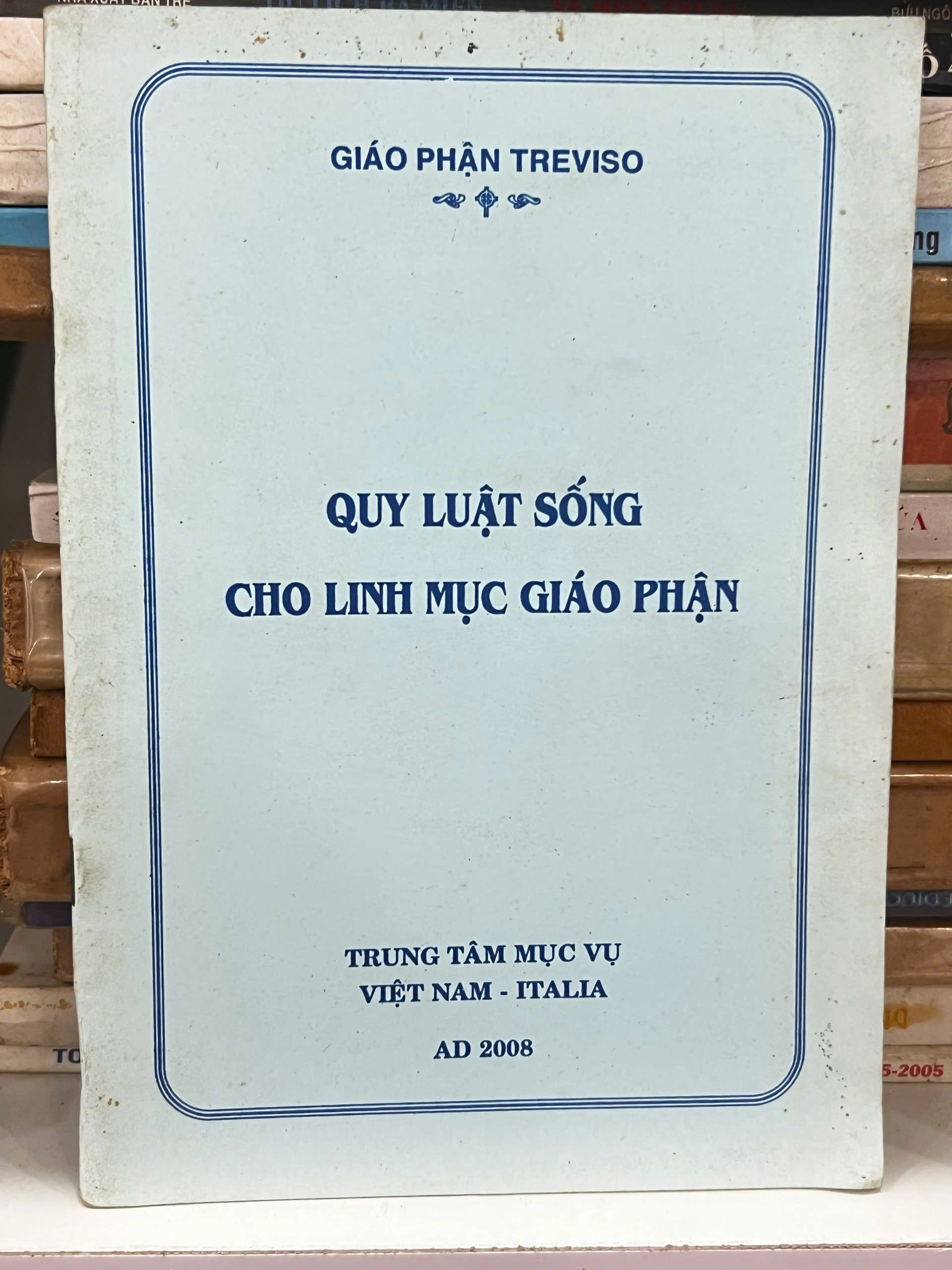 Quy Luật Sống Cho Linh Mục Giáo Phận by  - Sách Book Cover - Ngọc Hiển Books