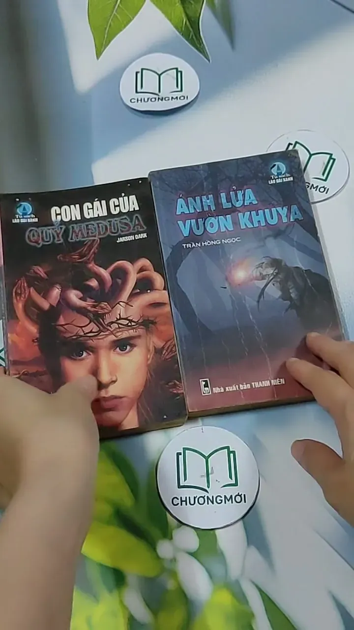 Combo Truyện: Ánh Lửa Vườn Khuya, Con Gái Của Quỷ Medusa 703129