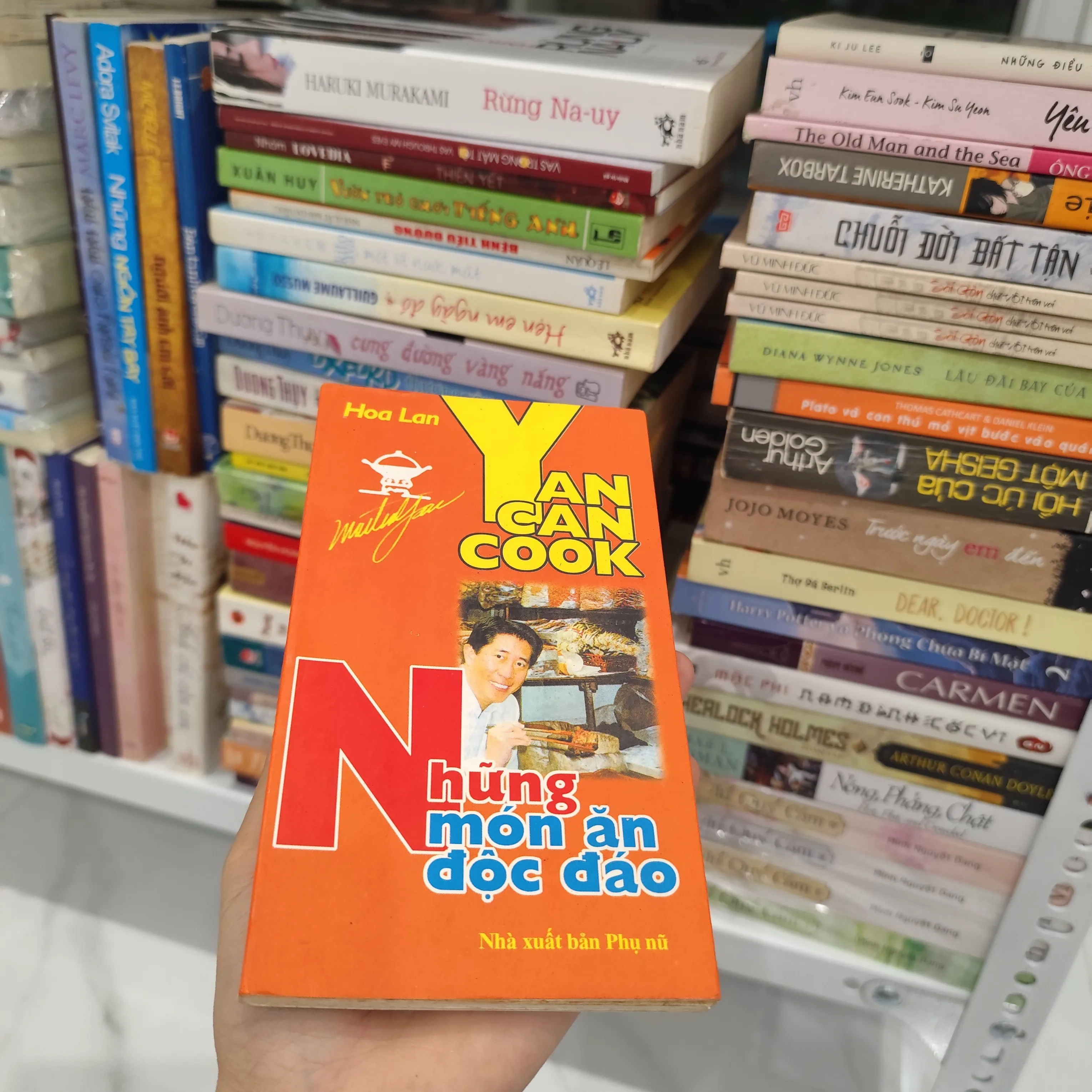 Những món ăn độc đáo by  - Sách Book Cover - Ngọc Hiển Books