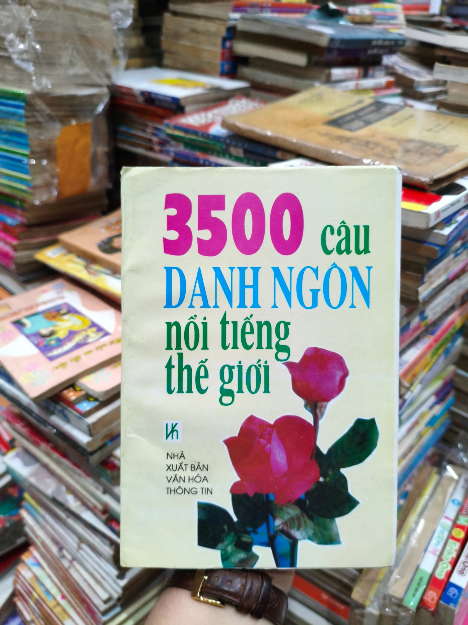 3500 câu danh ngôn nổi tiếng thế giới 🌱 by  - Sách Book Cover - Ngọc Hiển Books