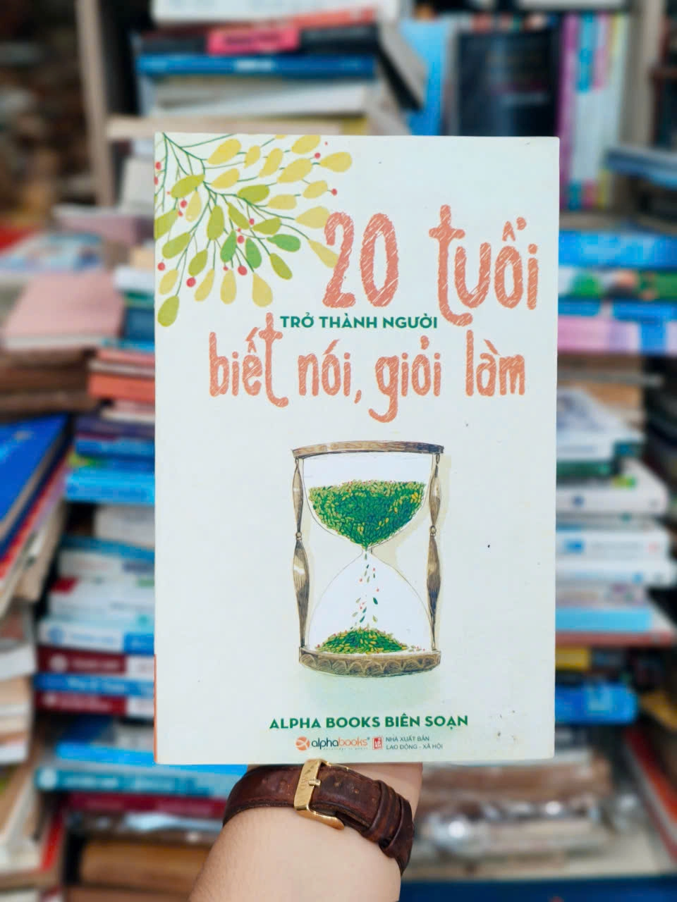 20 Tuổi Trở Thành Người Biết Nói Giỏi Làm by Nguyễn Phước Hưng - Sách Book Cover - Ngọc Hiển Books