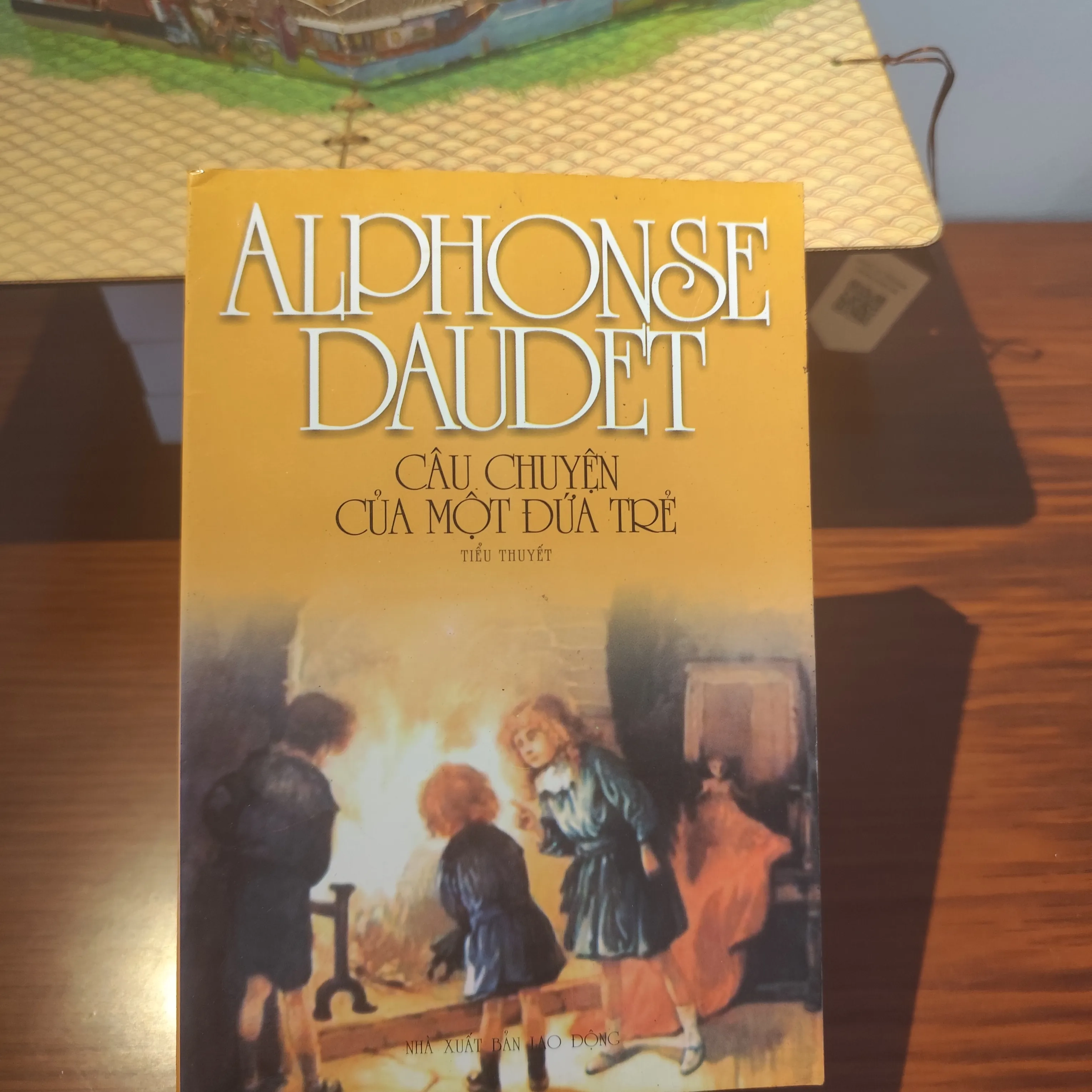 ALPHONSE DAUDET
-
CÂU CHUYỆN CỦA MỘT ĐỨA TRẺ

T by  - Sách Book Cover - Ngọc Hiển Books