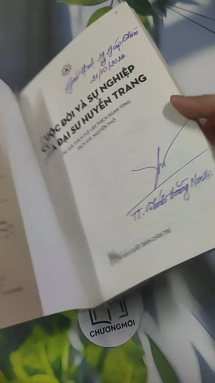 [MIỄN PHÍ BỌC SÁCH] Cuộc Đời Và Sự Nghiệp Của Đại Sư Huyền Trang (Có Chữ Ký Đại Đức Thích 715614