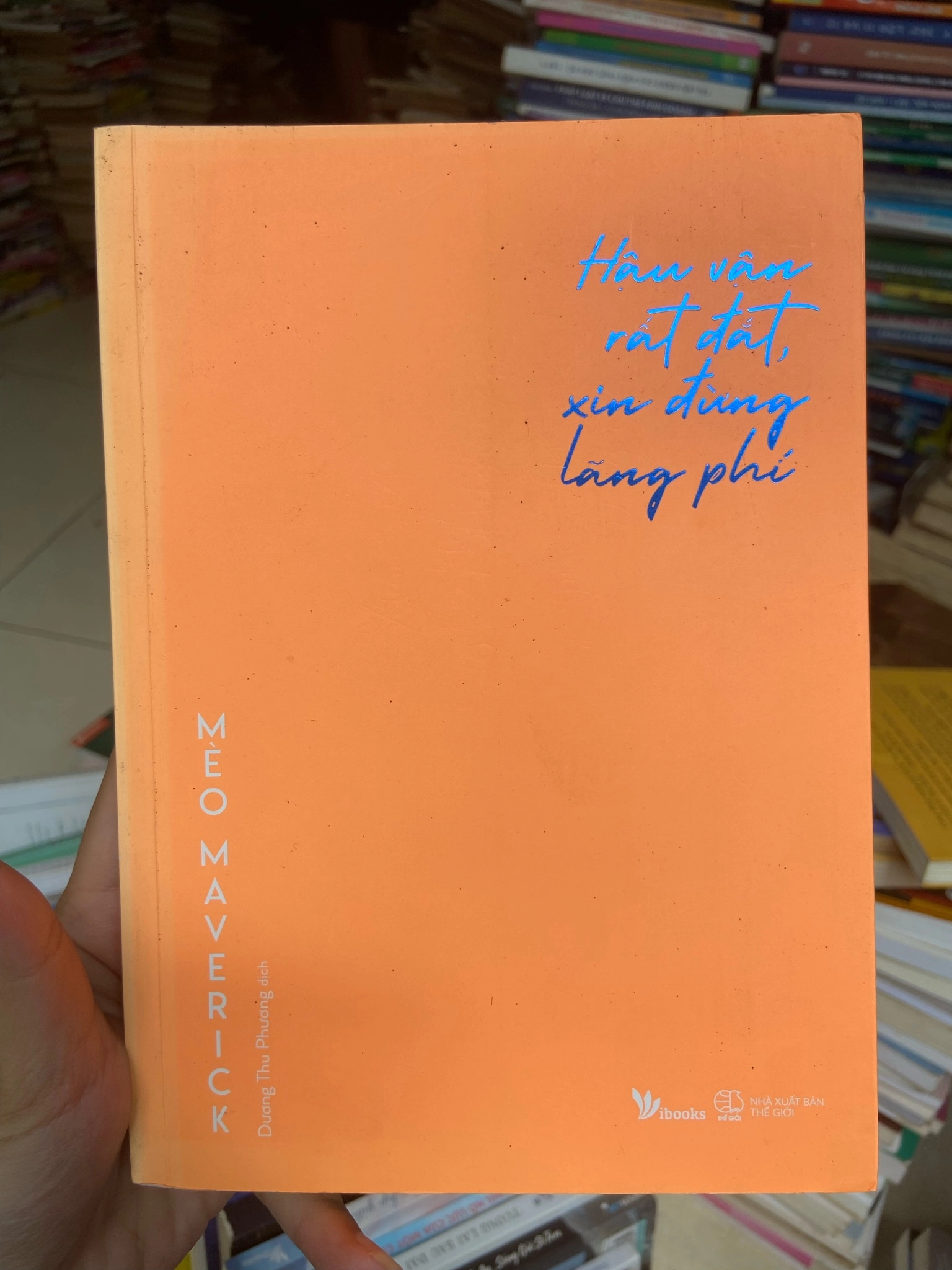 Hậu vận rất đắt xin đừng lãng phí⚖️ by Mèo Maverick - Sách Book Cover - Ngọc Hiển Books