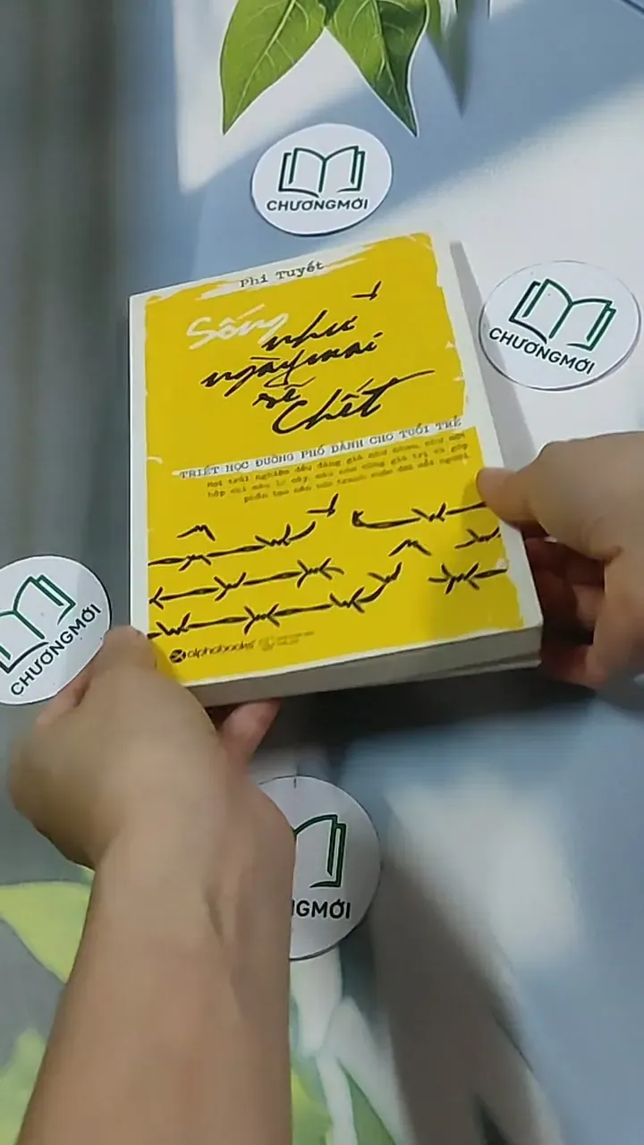 Sống như ngày mai sẽ chết - Phi Tuyết 698578