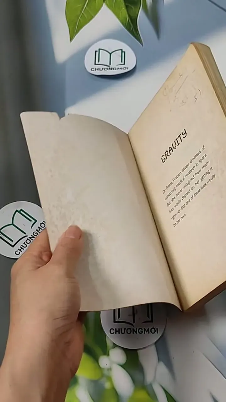 Gravity - Tess Gerriten 703096